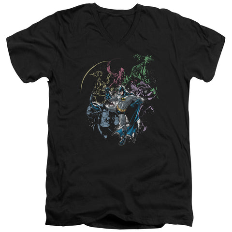 Batman/surrounded - S/s Adult V-neck - Black